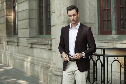 How to Choose a Men’s Suit: A Guide to Timeless Style