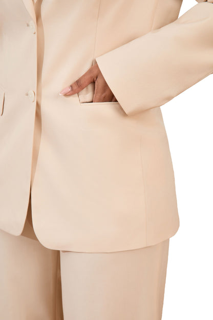Elegant Women’s Wool-Blend Suit