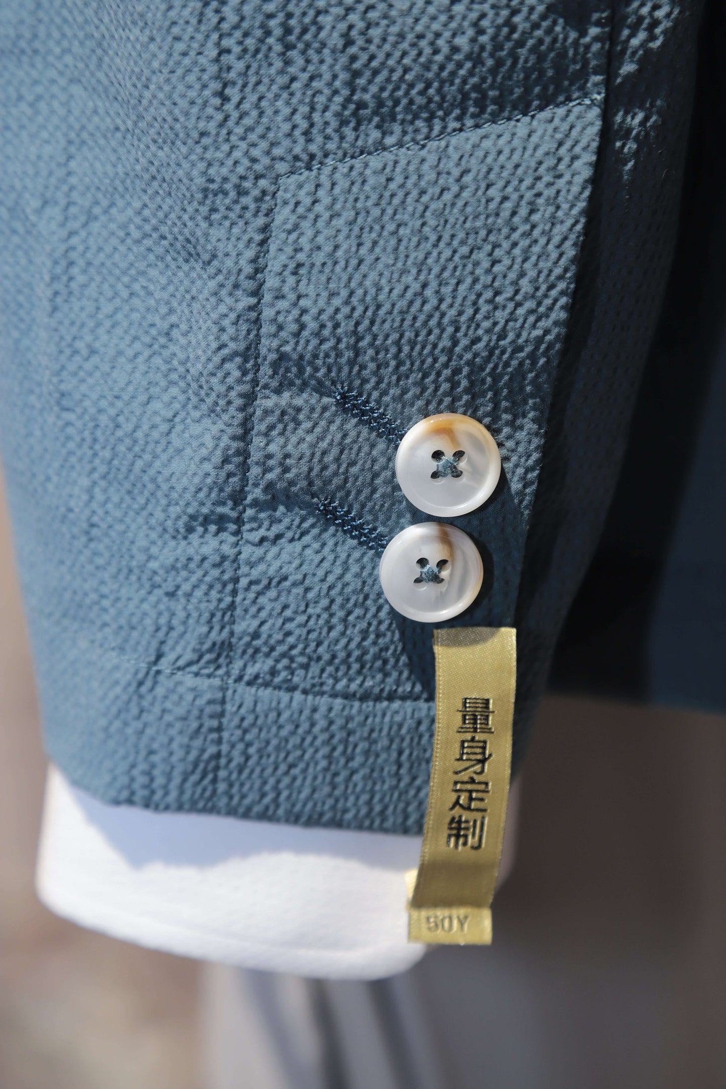 Lightweight Textured Blazer
