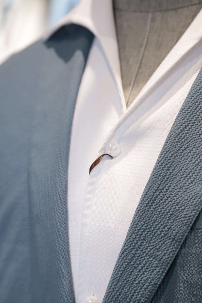 Lightweight Textured Blazer